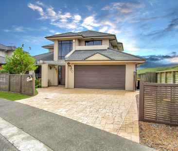 16 Silverpine Avenue, Woodridge - Photo 1