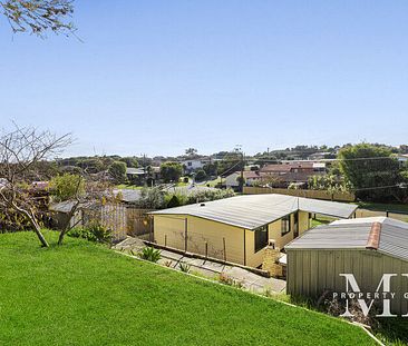 41 Mathis Avenue, TOOTGAROOK VIC 3941 - Photo 4