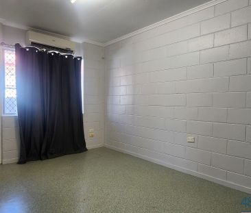 Spacious Unit Close to Town - Photo 2