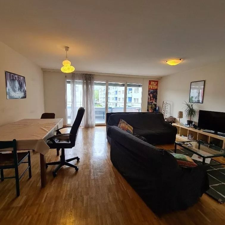 Bel appartement de 5.5 pièces dans quartier familial - Foto 1