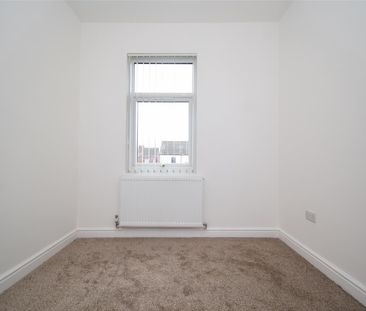 King Street, Normanton - Photo 2