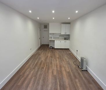 1 Bed Flat, Brentmead Place, NW11 - Photo 1