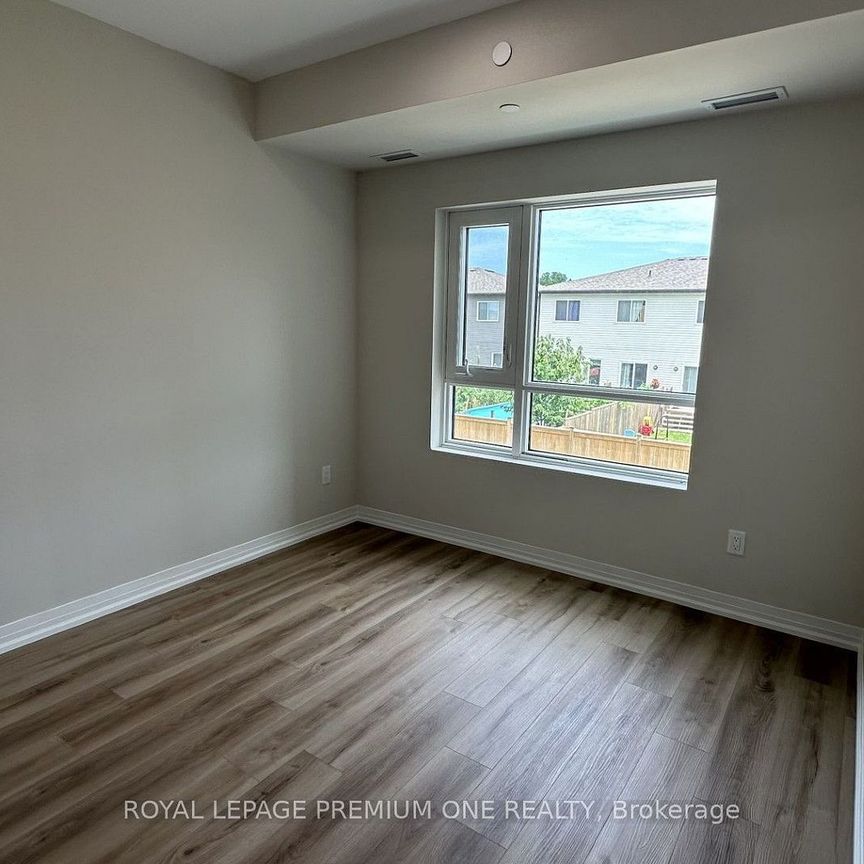 For Lease - 50 Herrick Avenue Unit# 220, St. Catharines, Ontario - Photo 1