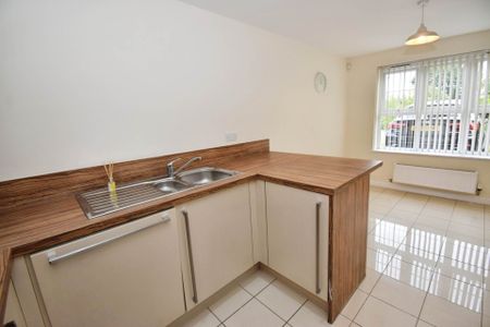 Violet Croft, Bebington - Photo 2