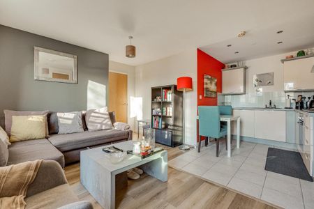 1 bedroom flat to rent - Photo 3