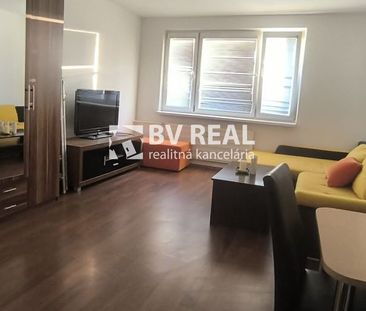 BV REAL Na prenájom zariadený 2 izbový byt Partizánke FM2442 - Photo 1