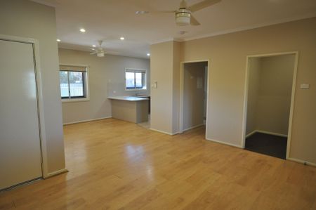 Well-Presented Family Home with Pool & Outdoor Entertaining - Photo 2