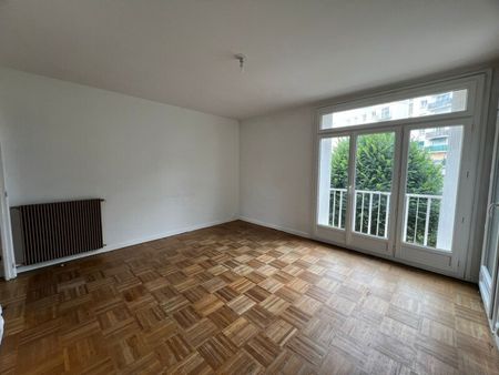 Location Appartement 3 Pièces 67 m² - Photo 2