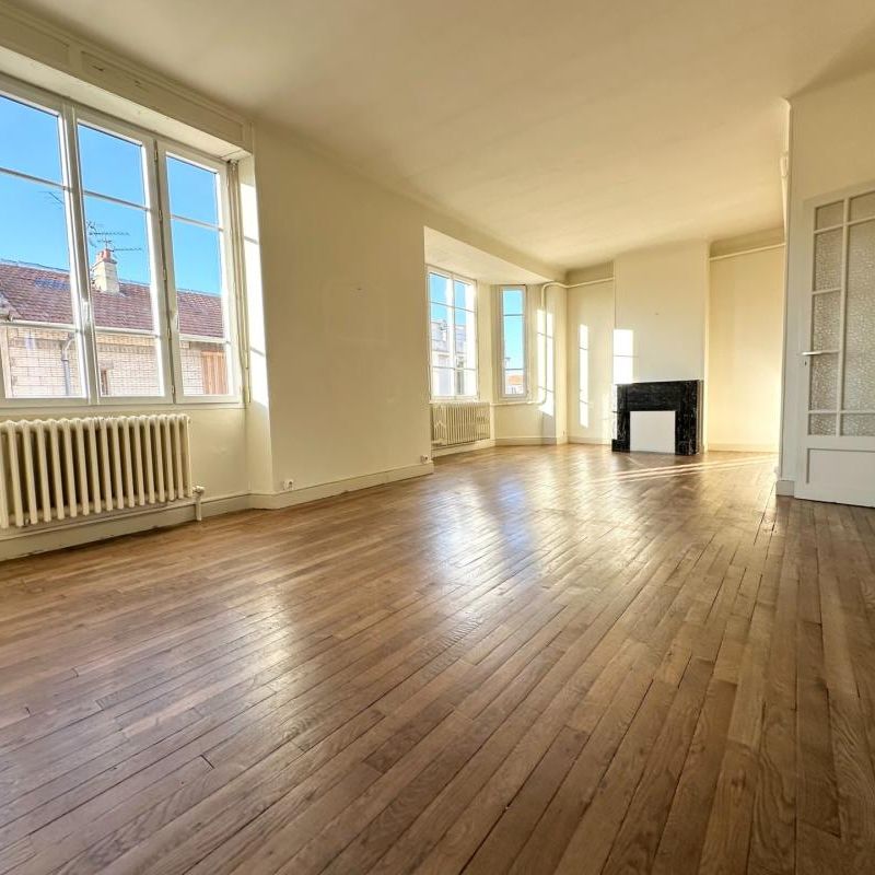 Location Appartement 4 pièces 105m² AVIGNON 84000 - Photo 1