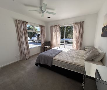 Private family home and the heads - Photo 2