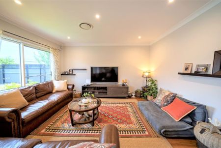 Spacious Home in Quiet Location! - Photo 3