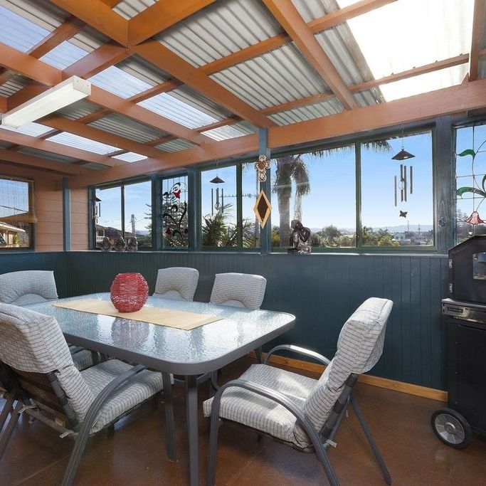 Large North Facing Home - Photo 1