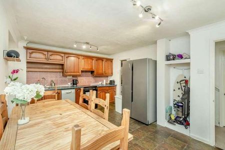 Coteroyd Avenue, Churwell, LS27 - Photo 4