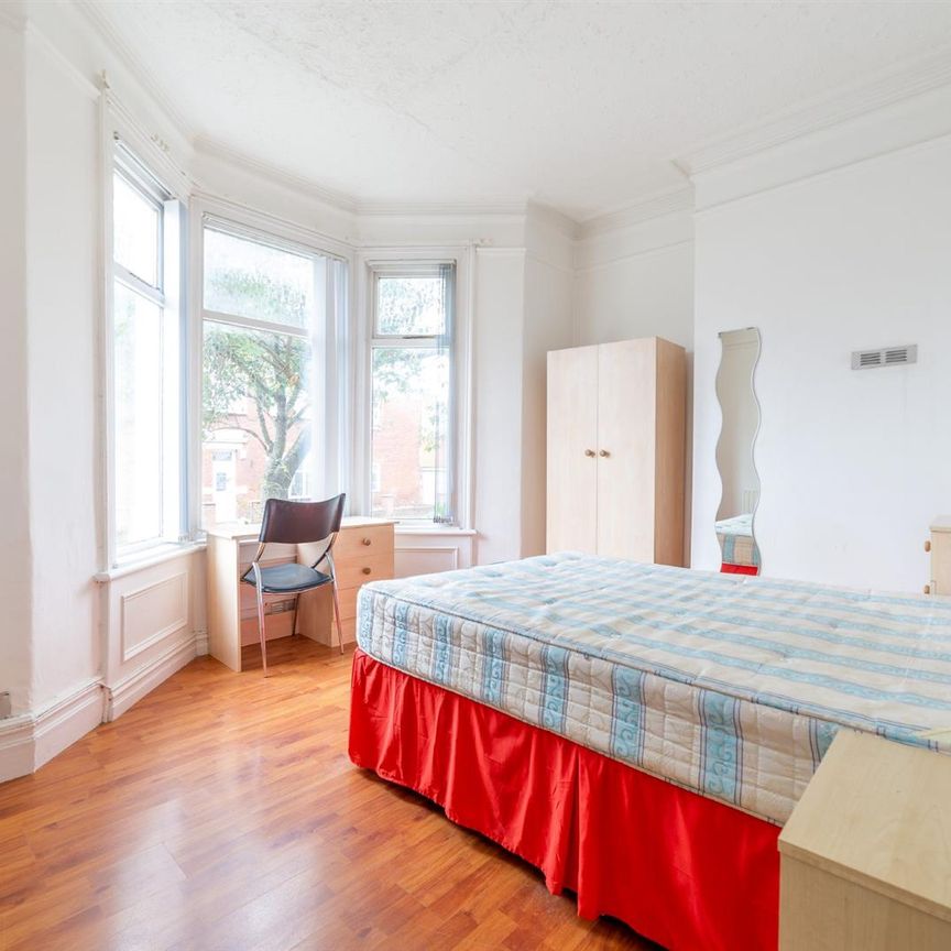 2 bed flat to rent in Dinsdale Road, Newcastle Upon Tyne, NE2 - Photo 1