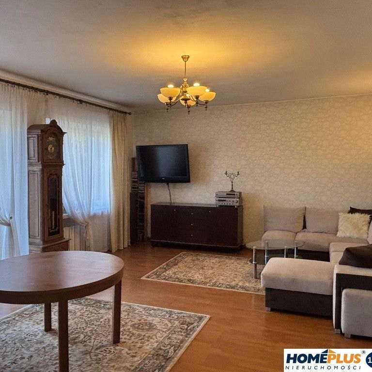 Wołomiński, Marki, Aleja Marszałka Józefa Piłsudskiego - Фото 1