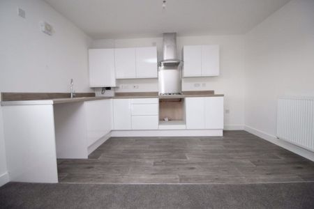 2 Bedroom Apartment - Photo 3