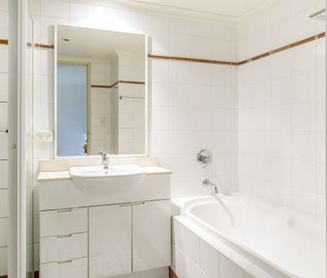 CROWN ON WILLOUGHBY | Unfurnished One Bedroom Apartment - Photo 2