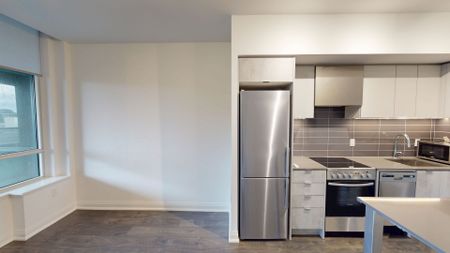 For Lease - 26 Gibbs Road Unit# 215, Toronto, Ontario - Photo 5