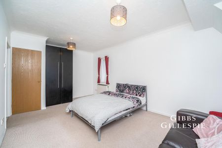 Studio to rent - Photo 2