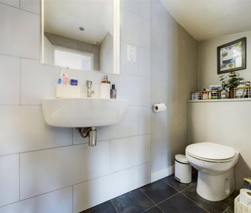 1 bedroom semi-detached house to rent - Photo 6