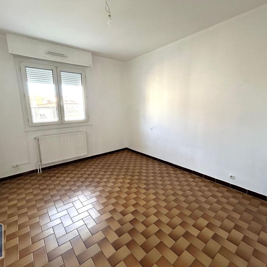 Location Appartement 3 pièces 69m² ST ETIENNE 42000 - Photo 1