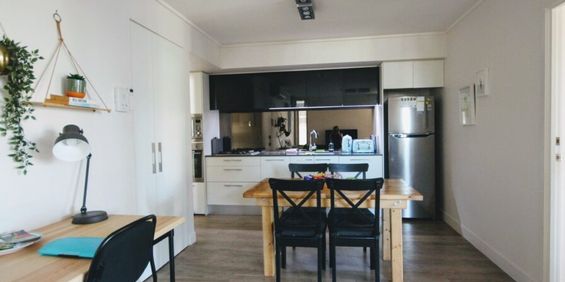 2 Bedroom Apartment FULLY FURNISHED- May 2023 - Photo 3