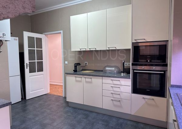 Apartamento T5 em Lisboa