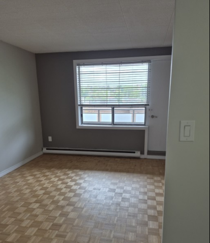 259 Dunlop Street West, Barrie - Photo 5