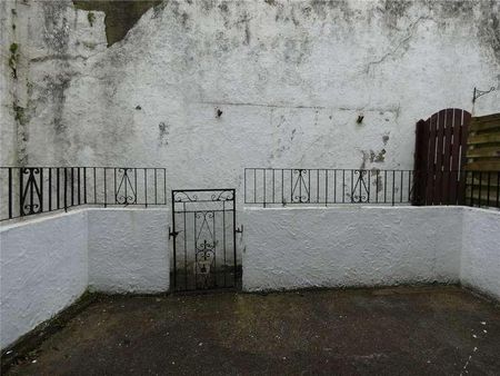 South Penrallt, Caernarfon, Gwynedd, LL55 - Photo 2