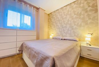 Mieszkanie na wynajem - 29 m² - 1 pokój Torrevieja Walencja Alicante