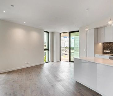 Apartment in Epsom - Photo 5