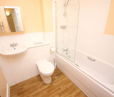 2 bed apartment to rent in Orchard Court, Bury, BL9 - Photo 5