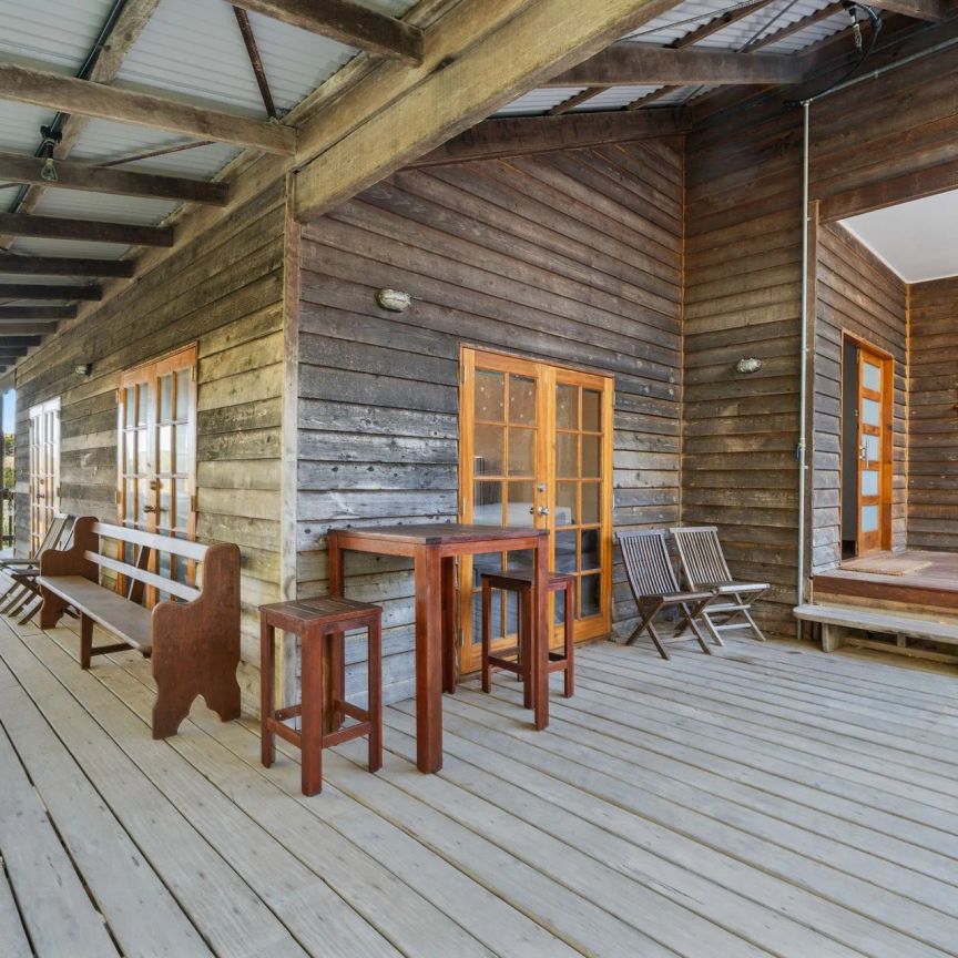Beachside Bungalow with Self Contained Granny Flat - Photo 1