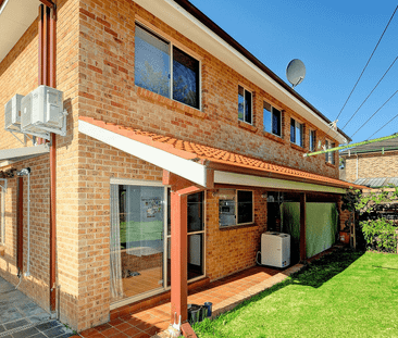 UNIQUE FAMILY HOME IN THE HEART OF EASTWOOD - Photo 5