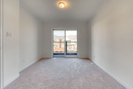 For Lease - 1112 Lockie Drive, Oshawa, Ontario - Photo 2