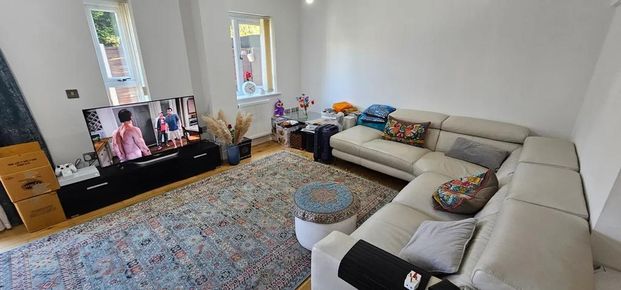 4 bedroom house to rent - Photo 1