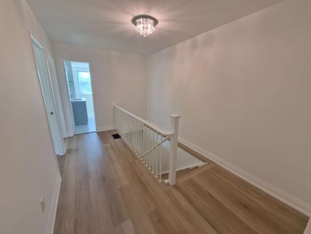 For Lease - 757 Pam Crescent, Newmarket, Ontario - Photo 3