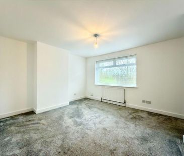 2 bedroom end of terrace house to rent - Photo 3