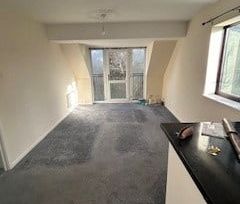 1 Bed Flat, Woodland Vale, SO19 - Photo 2