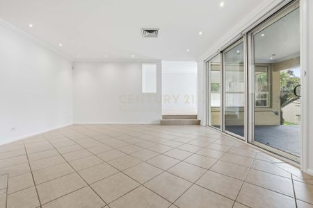 Stunning Family Home - Photo 2