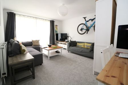 South Terrace Dorking, Surrey - 2 bedrooms Property for lettings - Seymours - Photo 2