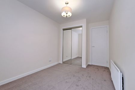 2 Bed Flat, Mount Street, AB25 - Photo 2