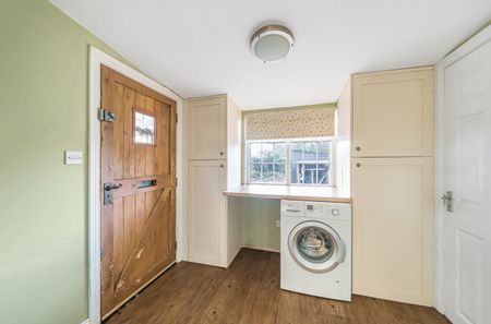 4 bedroom detached house to rent - Photo 4