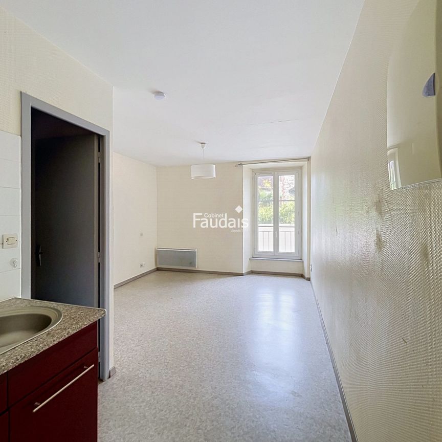 Location Appartement 1 pièce 20m² COUTANCES 50200 - Photo 1