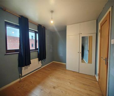 2 bedroom terraced house to rent - Photo 3