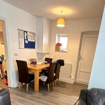 46, Crombie Avenue - Photo 1