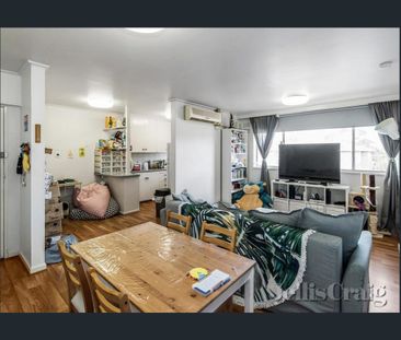 Bright & Modern 2-Bedroom Apartment in Central Cheltenham - Photo 1