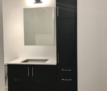 Appartement 3 1/2 Avec Bureau - Photo 1