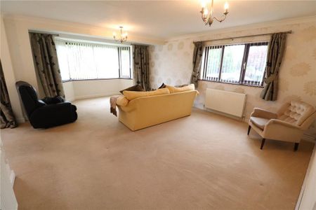 3 bedroom apartment to rent - Photo 2