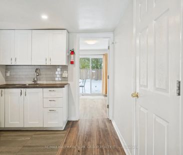 351 Winnifred Drive #(East) - Photo 6